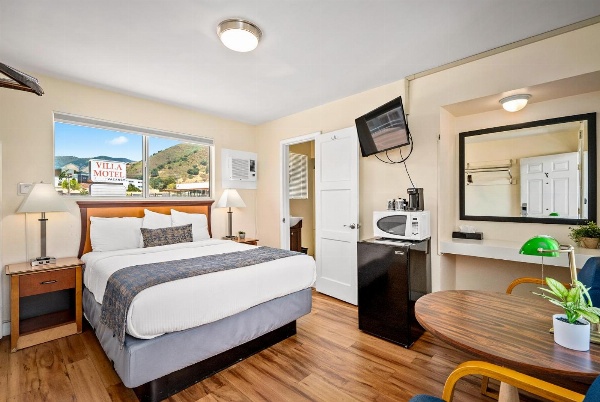 Sunbeam Motel image 2